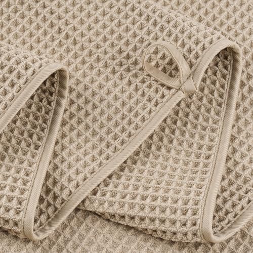POLYTE 430 GSM Poly Blend Microfiber Quick Dry Waffle Bath Towel, 30x60 in - Image 4